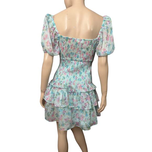 New ASTR Garland Floral Front Cutout Puff Sleeve Mini Dress in Mint Size M - Picture 9 of 16